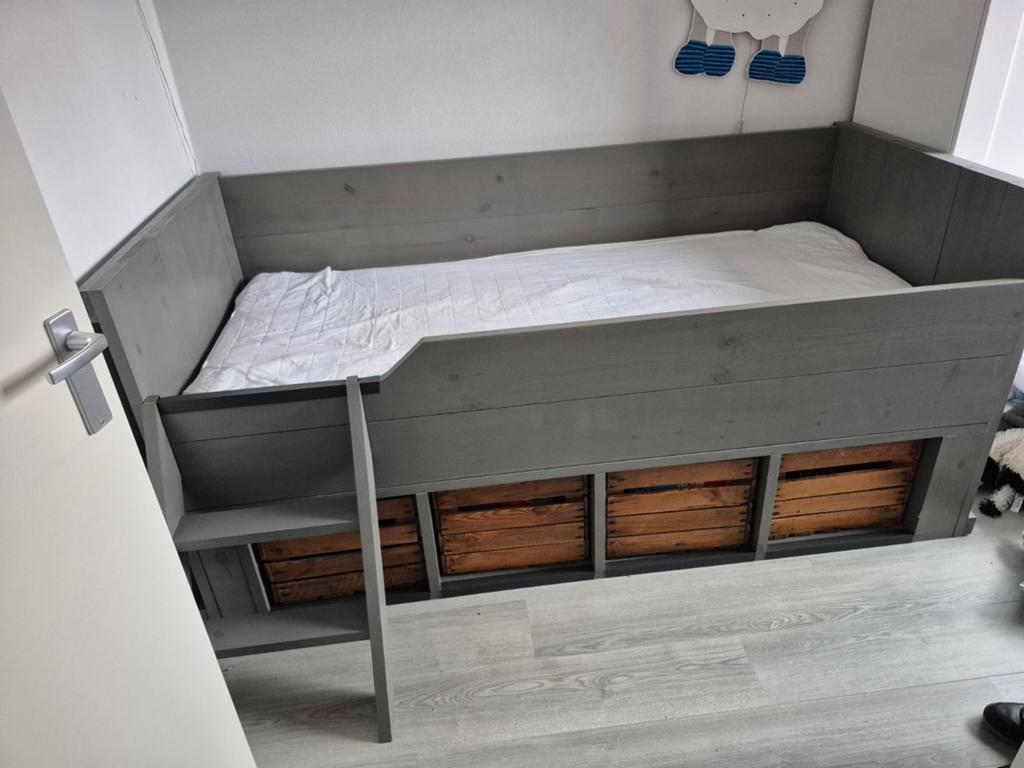Houten bed rockwood, Ophalen, Gebruikt, Halfhoogslaper