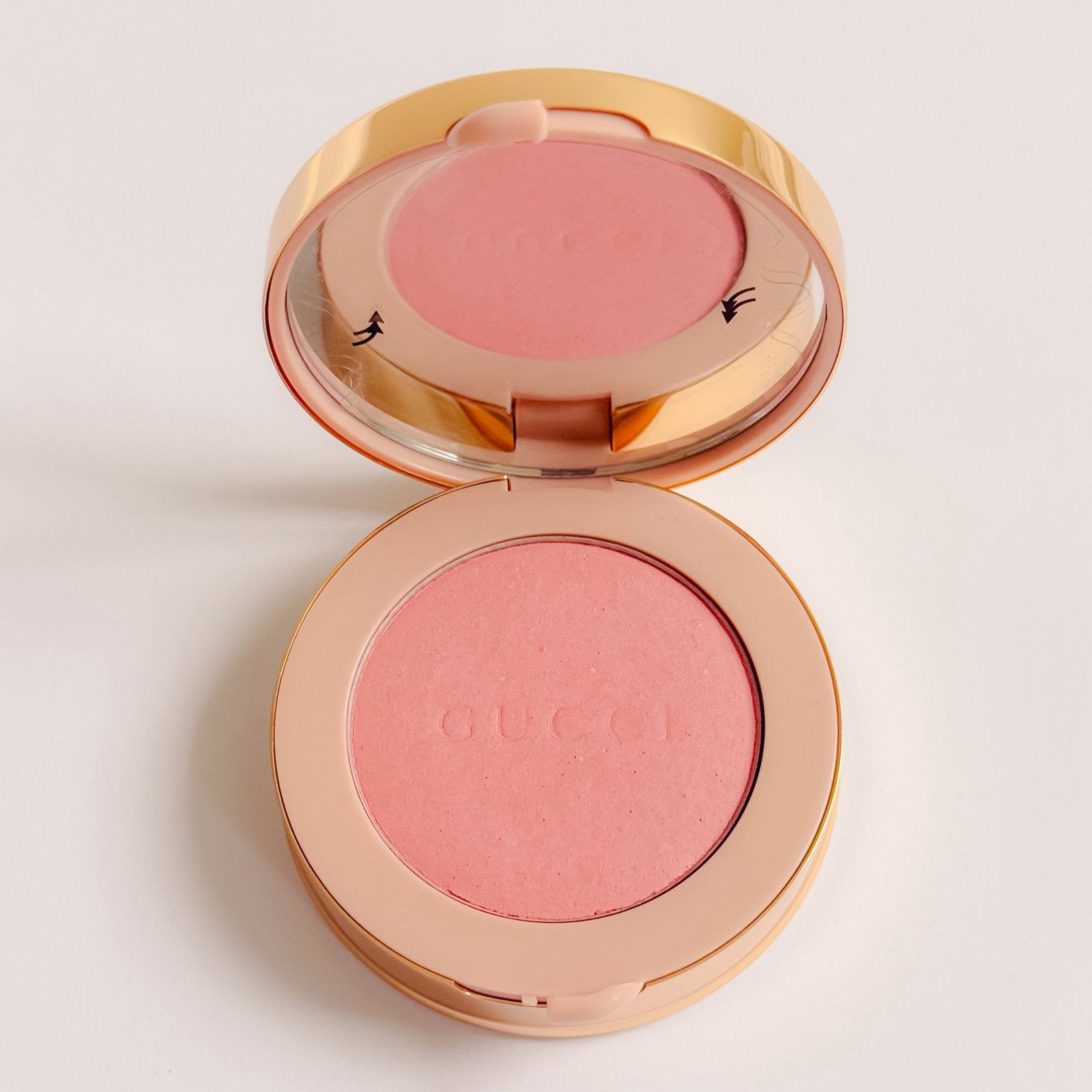 Gucci Beauty Blush de Beauté 01 Silky Rose, Sieraden, Tassen en Uiterlijk, Uiterlijk | Cosmetica en Make-up, Wangen, Overige kleuren