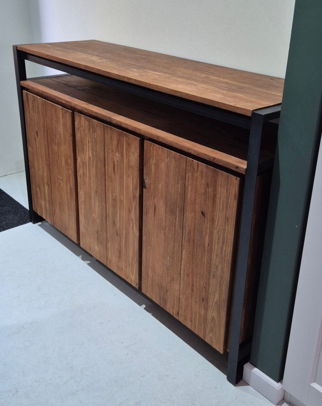 D Bodhi Fendy prachtig dressoir, Ophalen, 100 tot 150 cm, Teakhout, Zo goed als nieuw