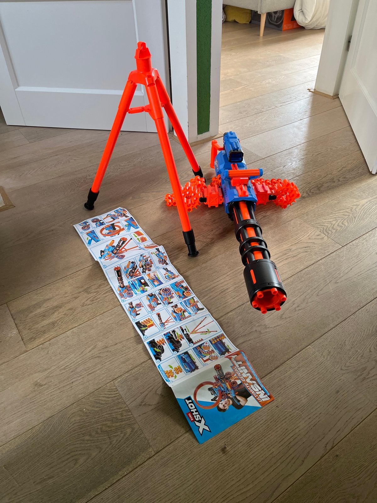 X-Shot Insanity Manic Blaster met statief (pin ontbreekt), Ophalen of Verzenden, Gebruikt