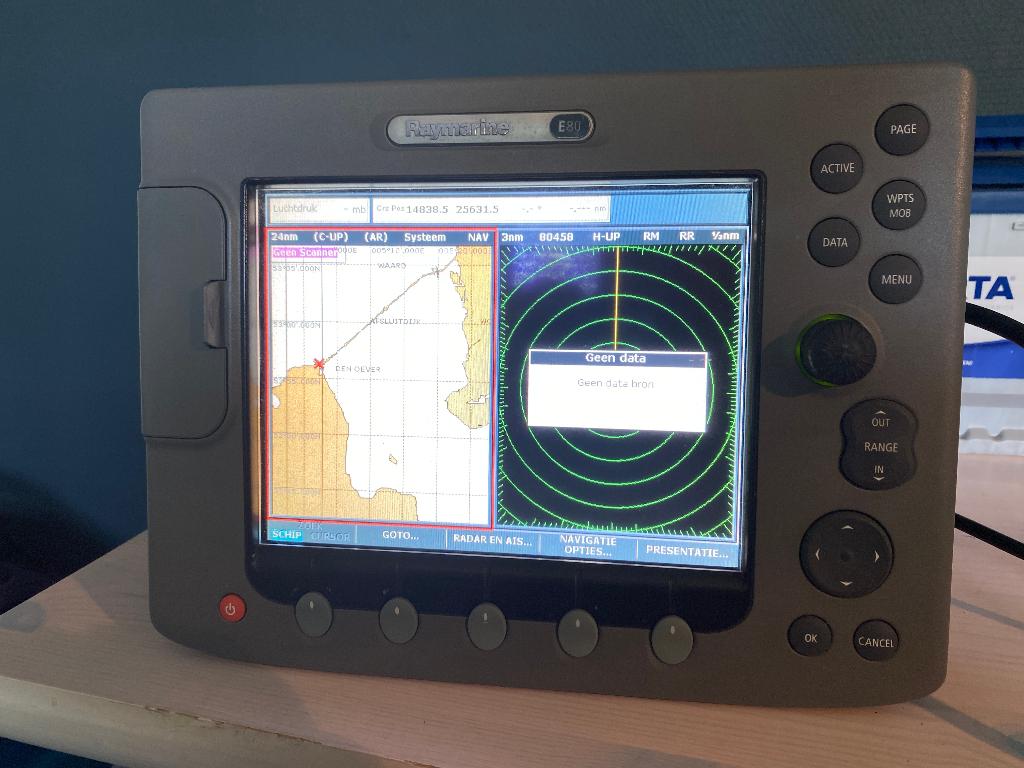 Raymarine e80 kaartplotter radar kleurendisplay met Kaart, Ophalen of Verzenden, Radar