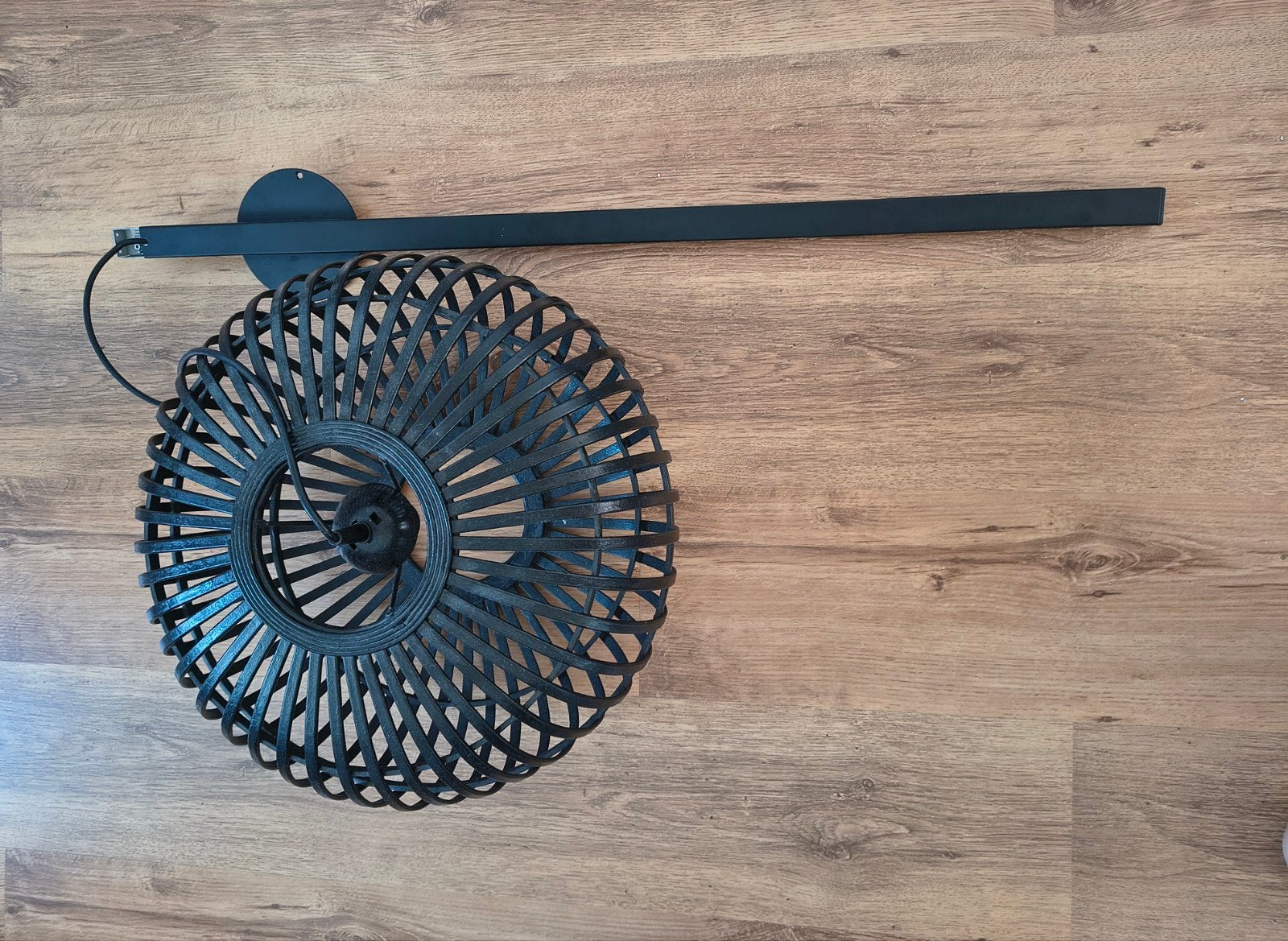 T e koop Lightswing zwart met rotan lamp, Ophalen, Gebruikt, Modern, Bohemian, Overige materialen