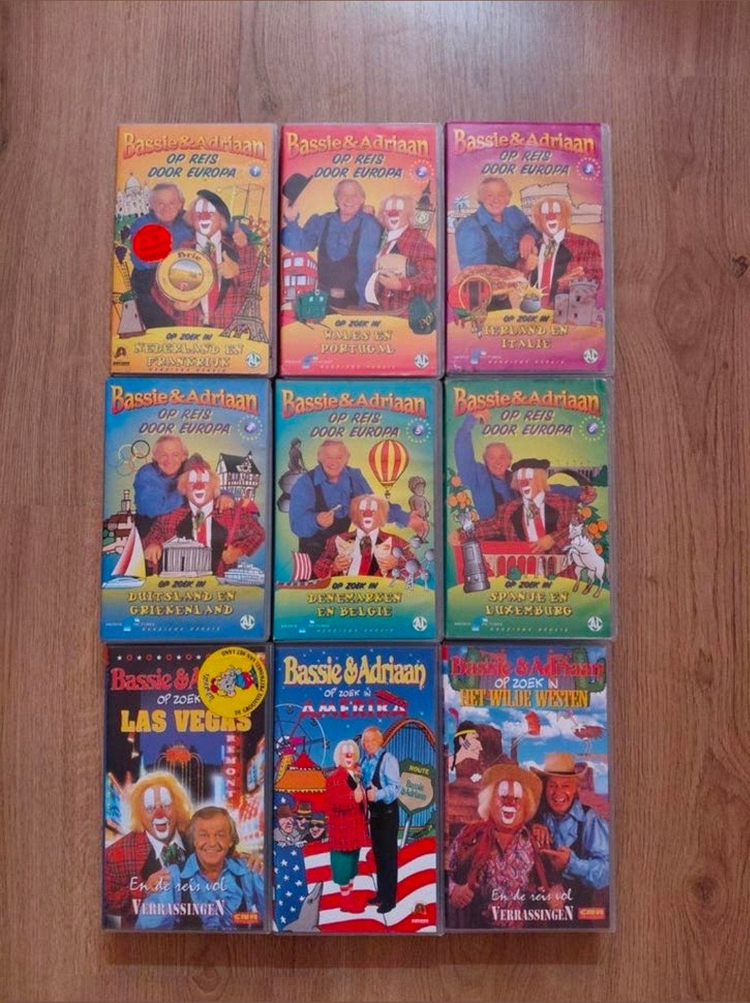 Bassie en Adriaan in Europa & Amerika videobanden., Cd's en Dvd's, VHS | Kinderen en Jeugd, Gebruikt, Alle leeftijden, Kinderprogramma's en -films