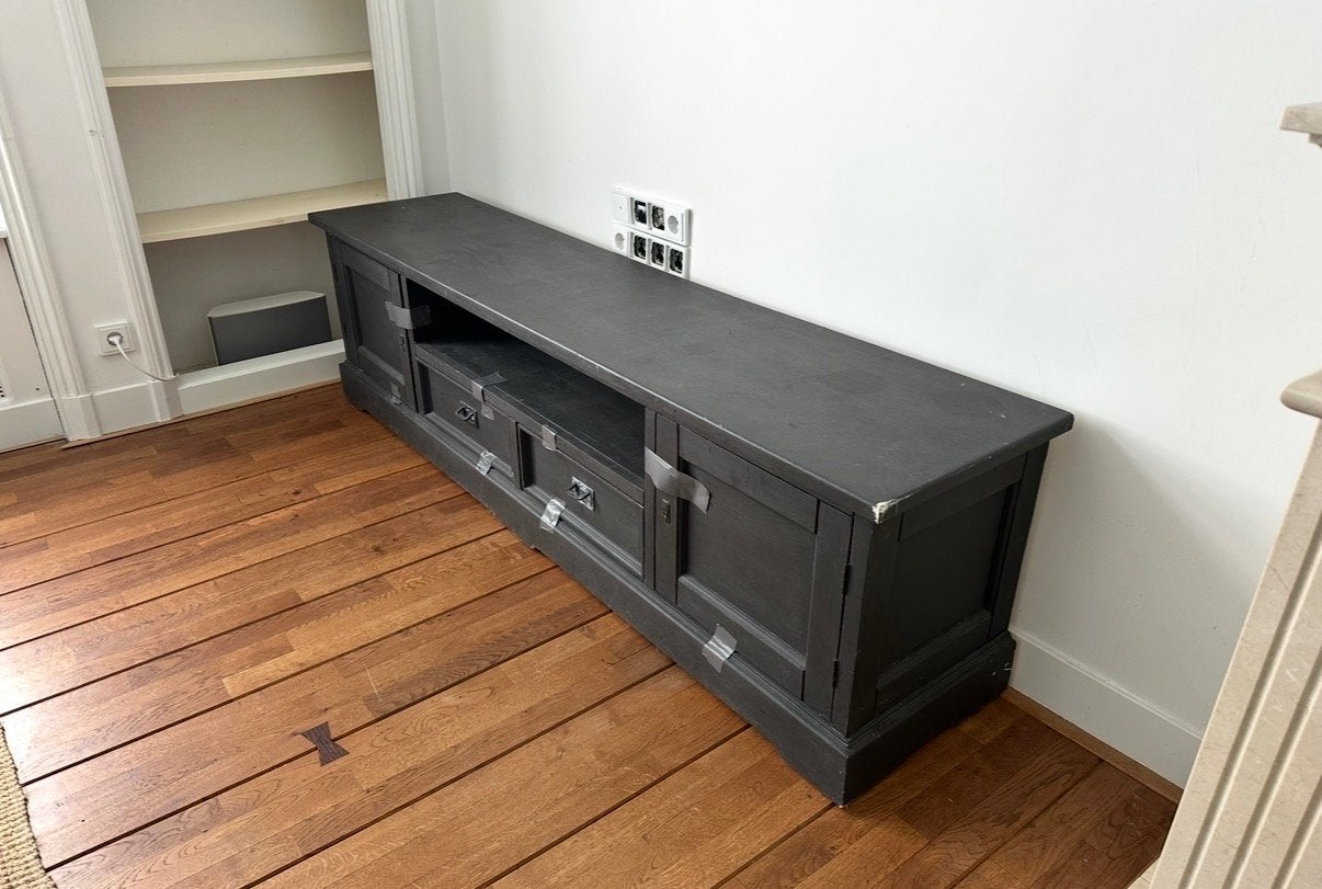 Massief houten tv-meubel, 2 meter lang, Ophalen, Gebruikt, Overige houtsoorten, 200 cm of meer