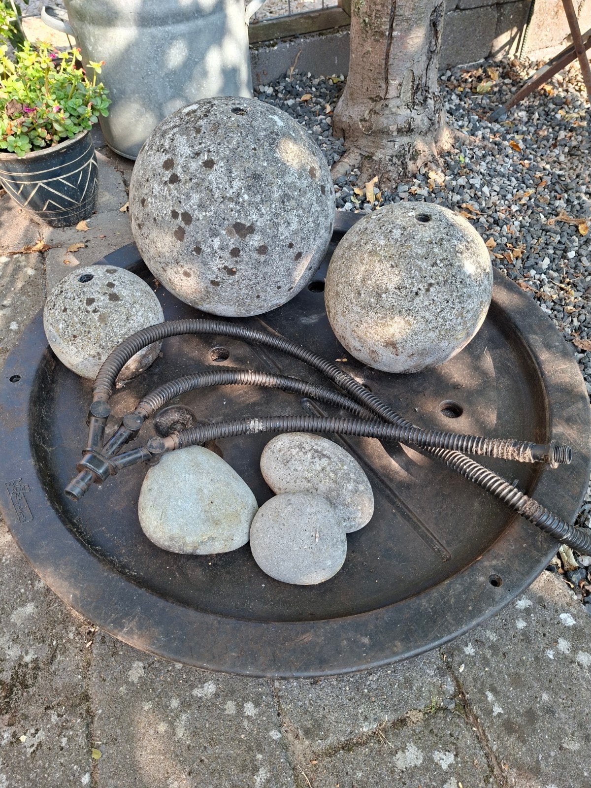 Deksel voor vijverkuip met 3  waterbollen., Tuin en Terras, Waterpartijen en Fonteinen, Ophalen of Verzenden, Waterornament