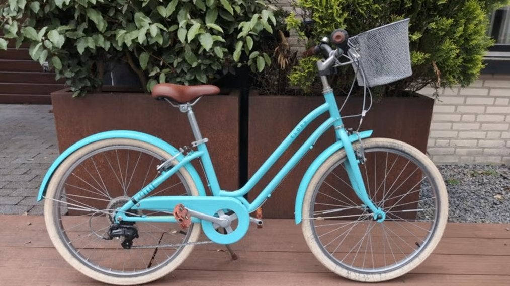 Elops Stadsfiets Dames - Lichtblauw met Mandje, Ophalen, Velgrem, Versnellingen, Elops