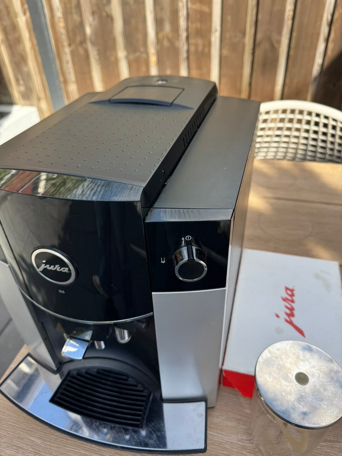 Jura D6 Platina Koffiezetapparaat, 10 kopjes of meer, Ophalen, Zo goed als nieuw, Koffiemachine