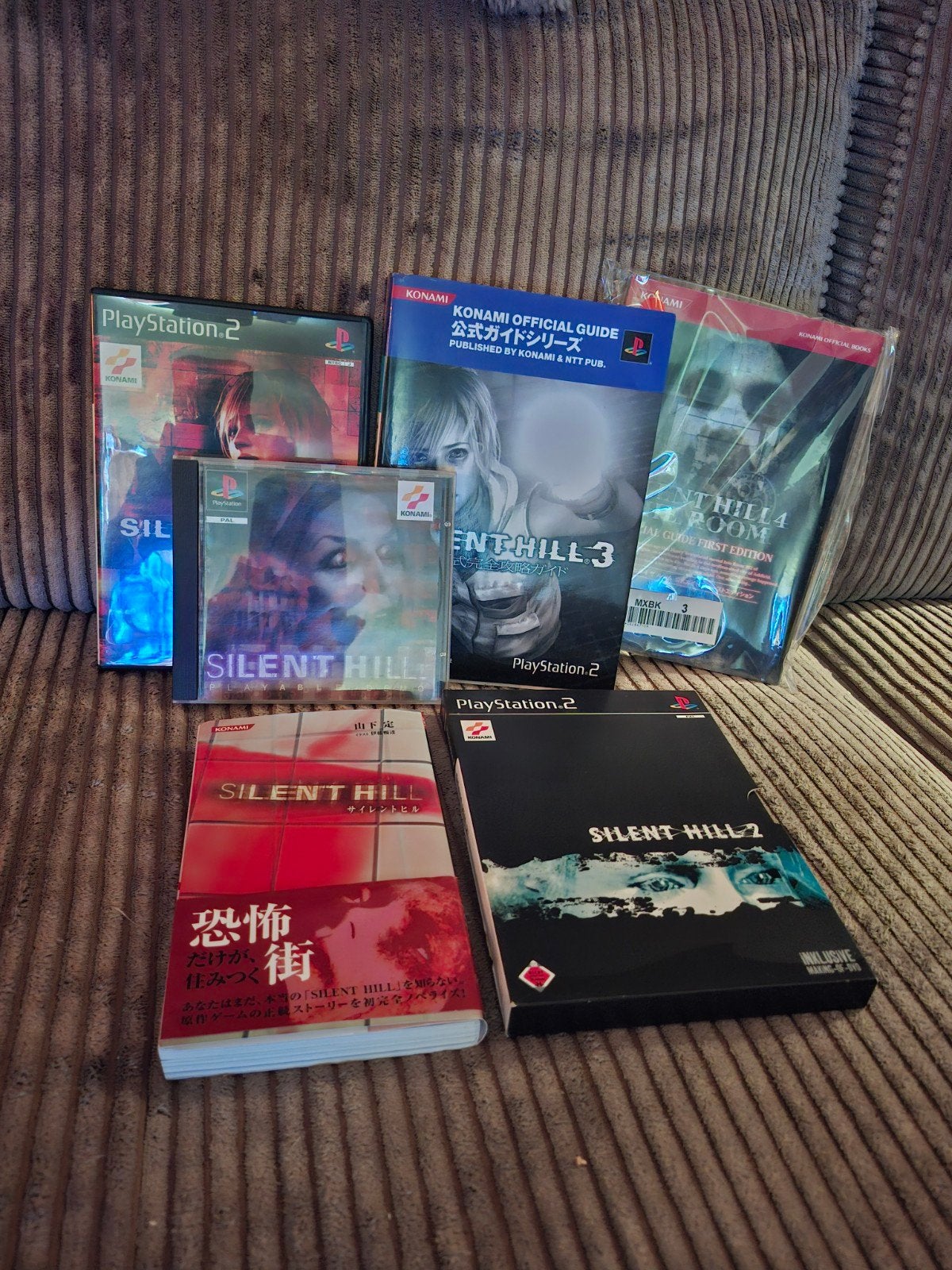 Silent Hill Collector's Items: Games & Guides, 1 speler, Ophalen of Verzenden, Zo goed als nieuw, Role Playing Game (Rpg)