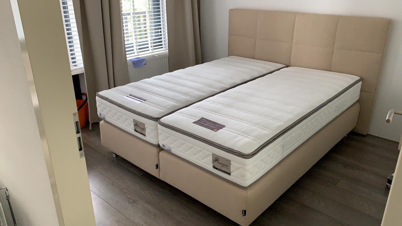 Karlsson boxspring 160x200 cm, Ophalen, Beige, Tweepersoons, Zo goed als nieuw