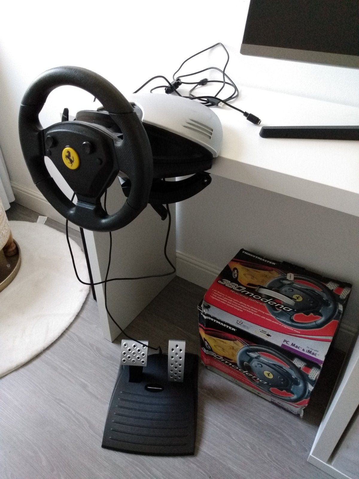 Trustmaster race stuur, Ophalen, Zo goed als nieuw, Stuurtje of Sportattribuut