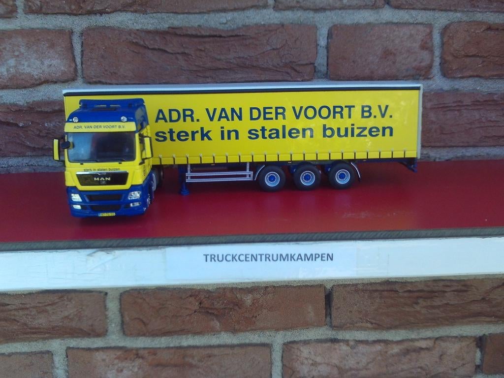 WSI  Man  TGX  XXL  4 x 2  van  van  der  Voort., Ophalen of Verzenden, Nieuw, Bus of Vrachtwagen, Wsi