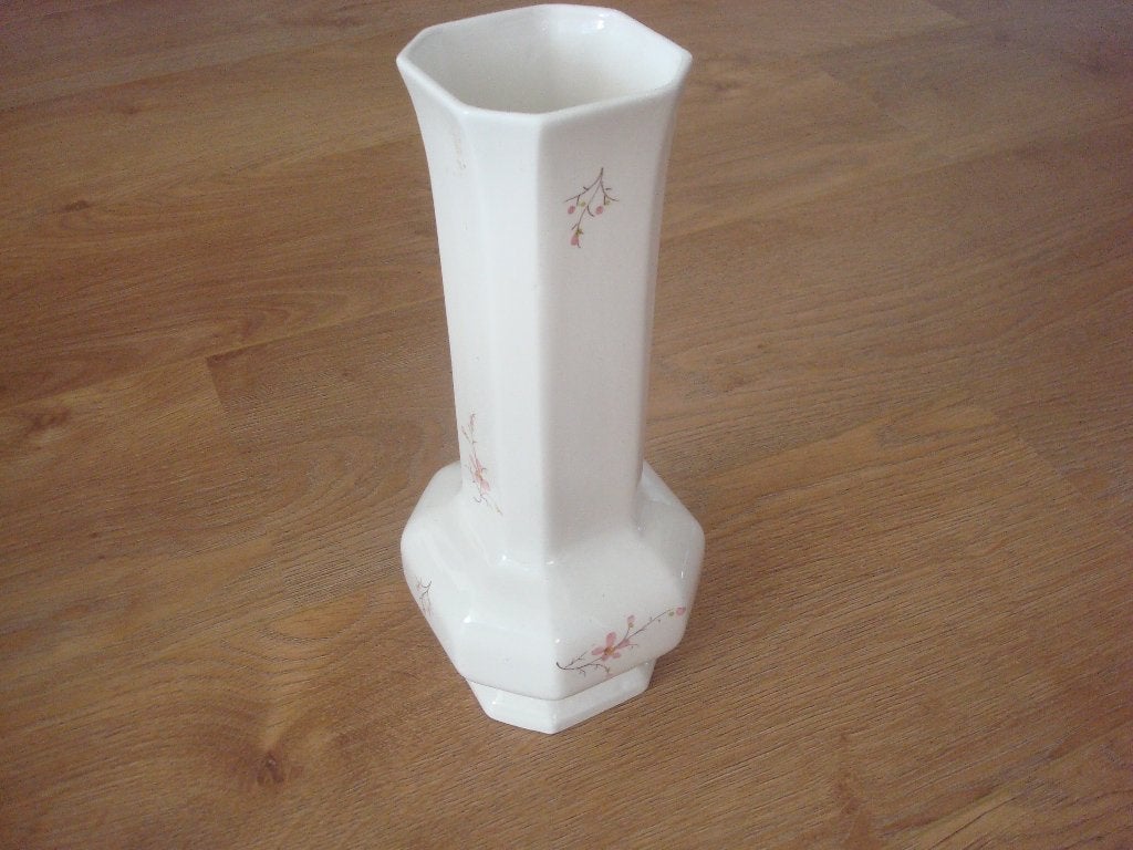 Vaas met bloemmotief, Antiek en Kunst, Ophalen of Verzenden