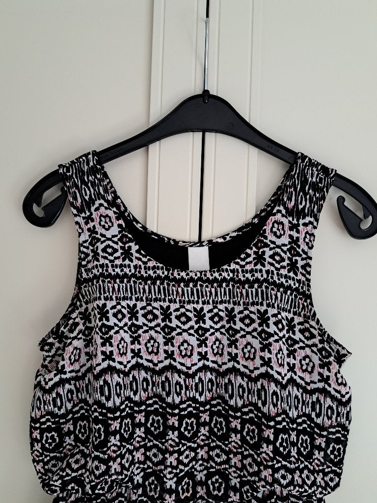 Mooie en luchtige high - low - jurk van Vila, maat XS., Kleding | Dames, Meerkleurig, Vila, Ophalen of Verzenden, Zo goed als nieuw