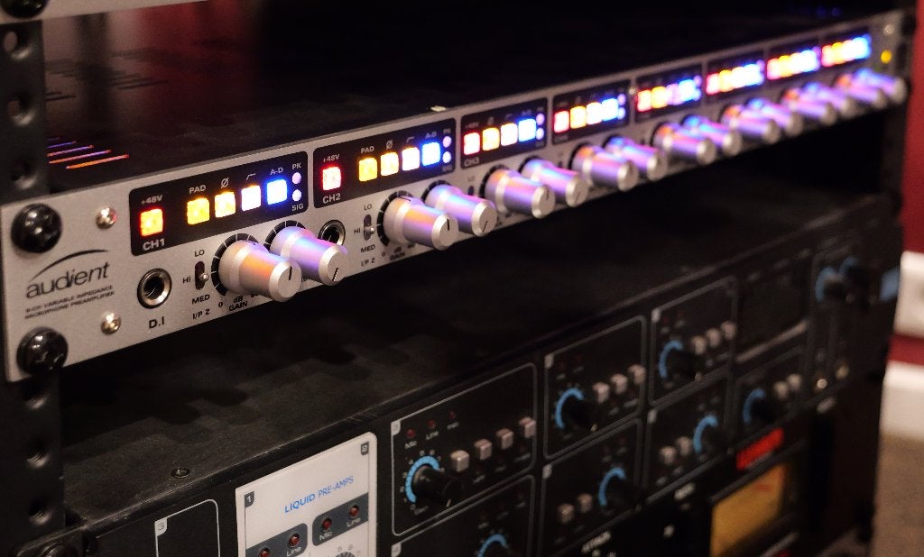 Audient ASP880 8-kanaals voorversterker, Ophalen of Verzenden, Gebruikt, 5 tot 10 kanalen, Microfooningang