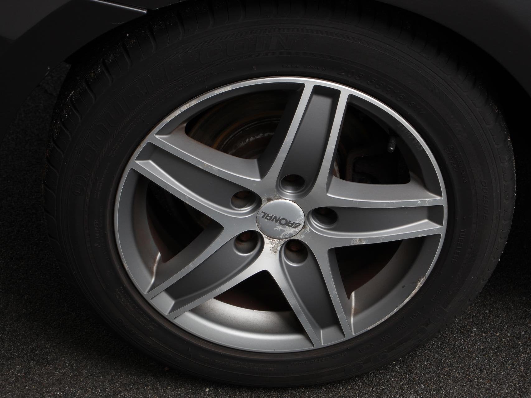 BMW 1-serie 116i Leder Lichtmetalen Velgen Airco Stoelverwar, Auto's, 1596 cc, Gebruikt, 4 cilinders, 635 kg
