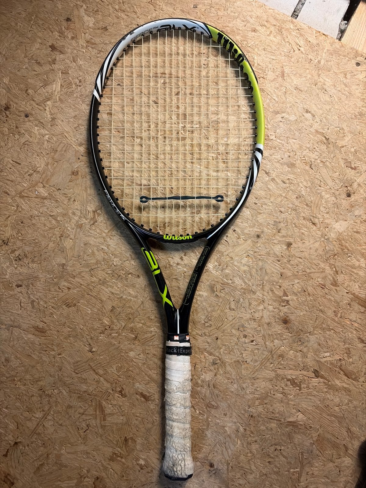 Wilson Fierce FX Tennisracket -, Ophalen, Zo goed als nieuw, Racket, Wilson
