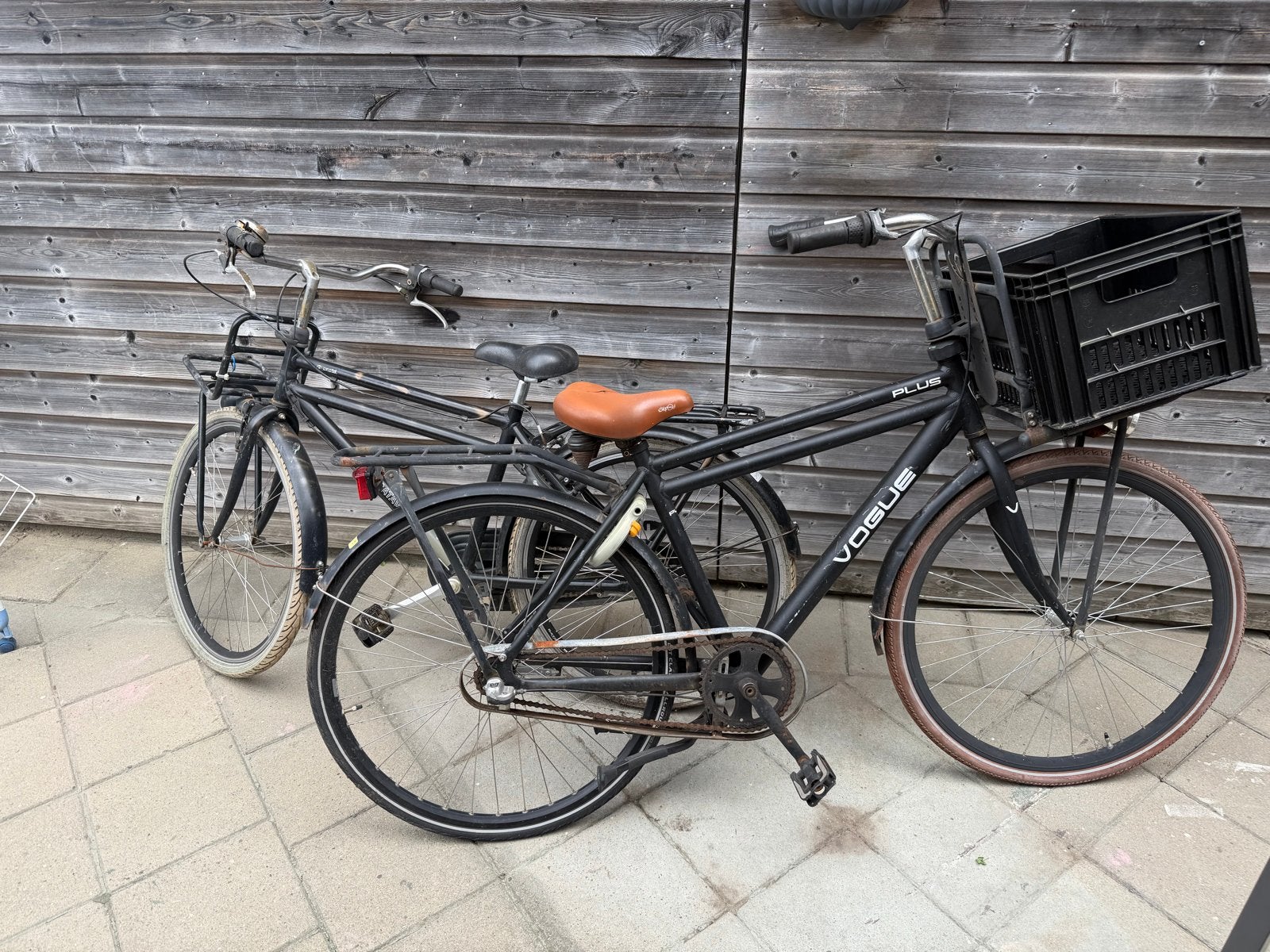 Vogue transportfiets met krat en Batavus stadsfiets, Ophalen, Gebruikt, Batavus