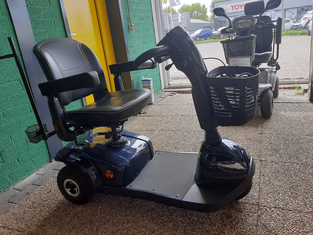 leo invacare max 12 km als nieuw 2018, Ophalen, Zo goed als nieuw, Leo invacare