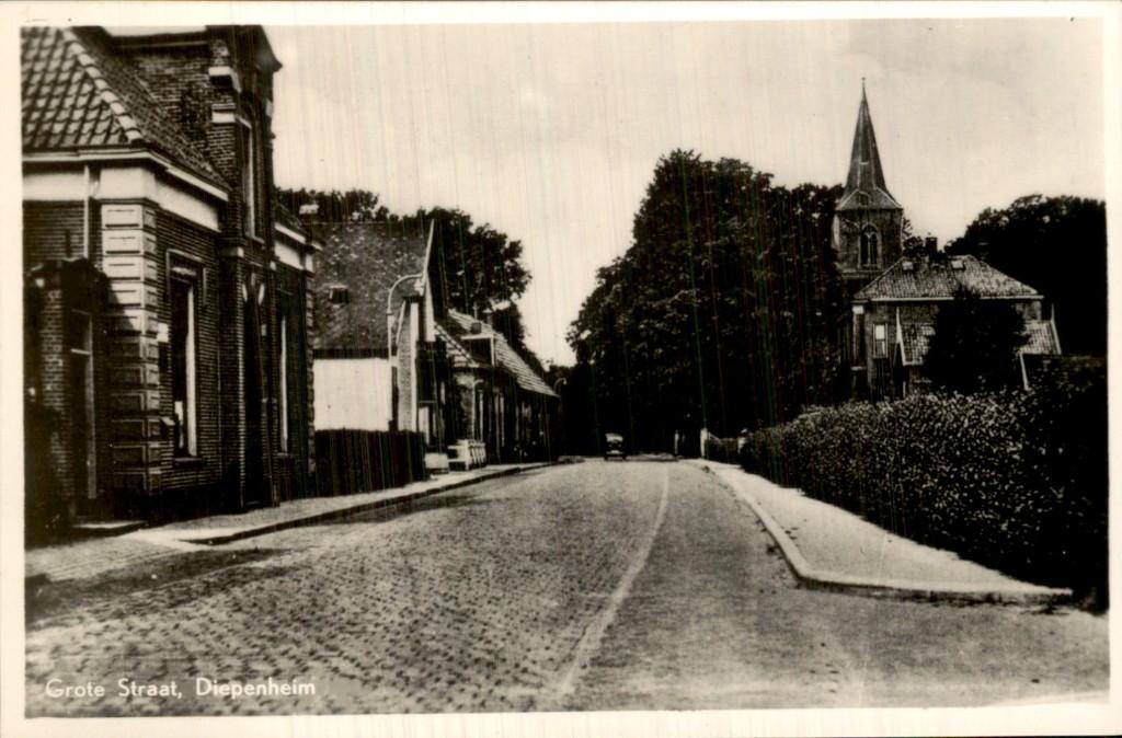 Diepenheim - Grote Straat - Kerk en huizen, Ophalen of Verzenden, 1920 tot 1940, Ongelopen, Overijssel