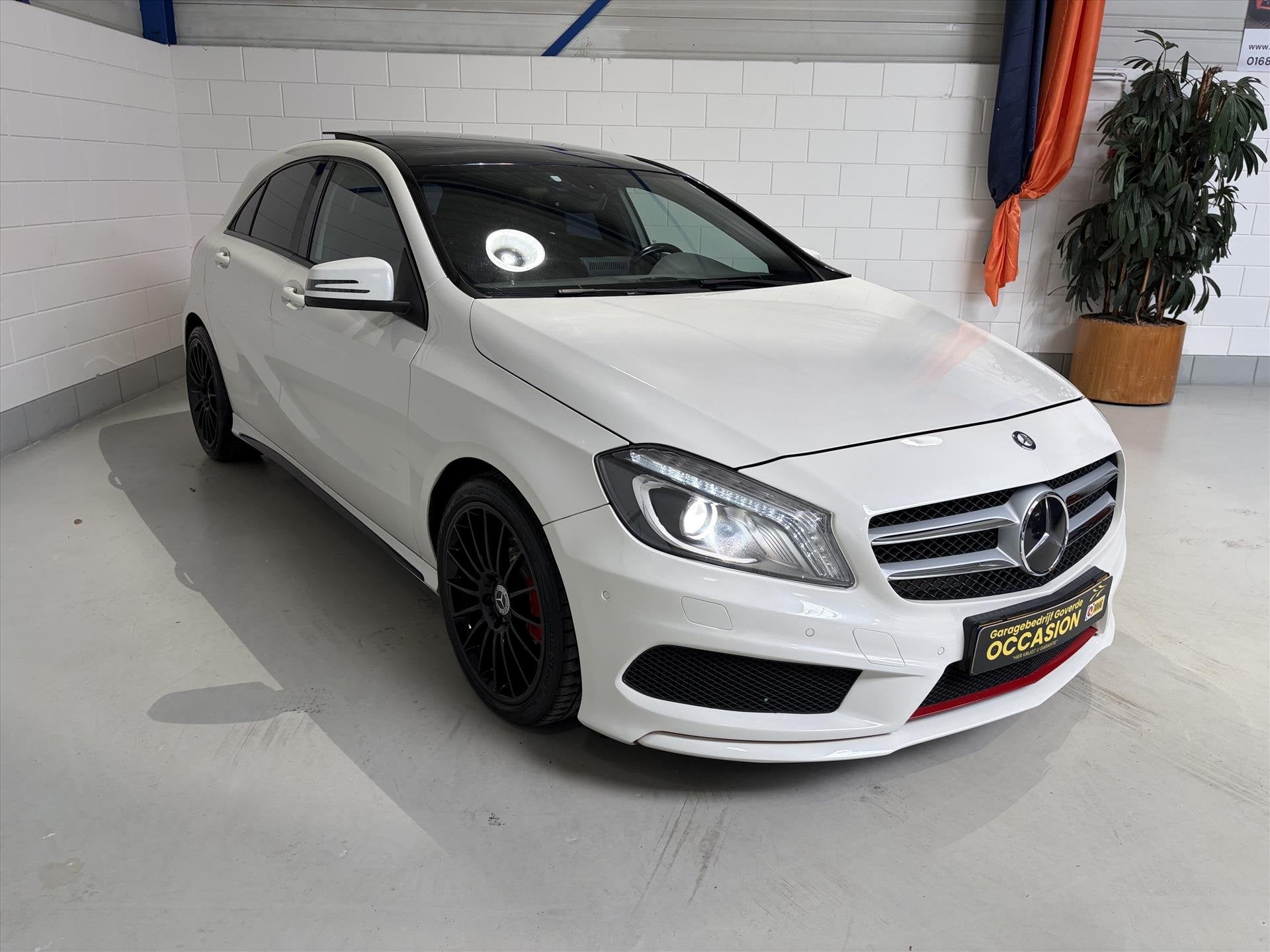 Mercedes A-Klasse A180 AUT7, AMG-Line, Pano, Xenon, Leder, Auto's, Gebruikt, 4 cilinders, 1595 cc, Geïmporteerd