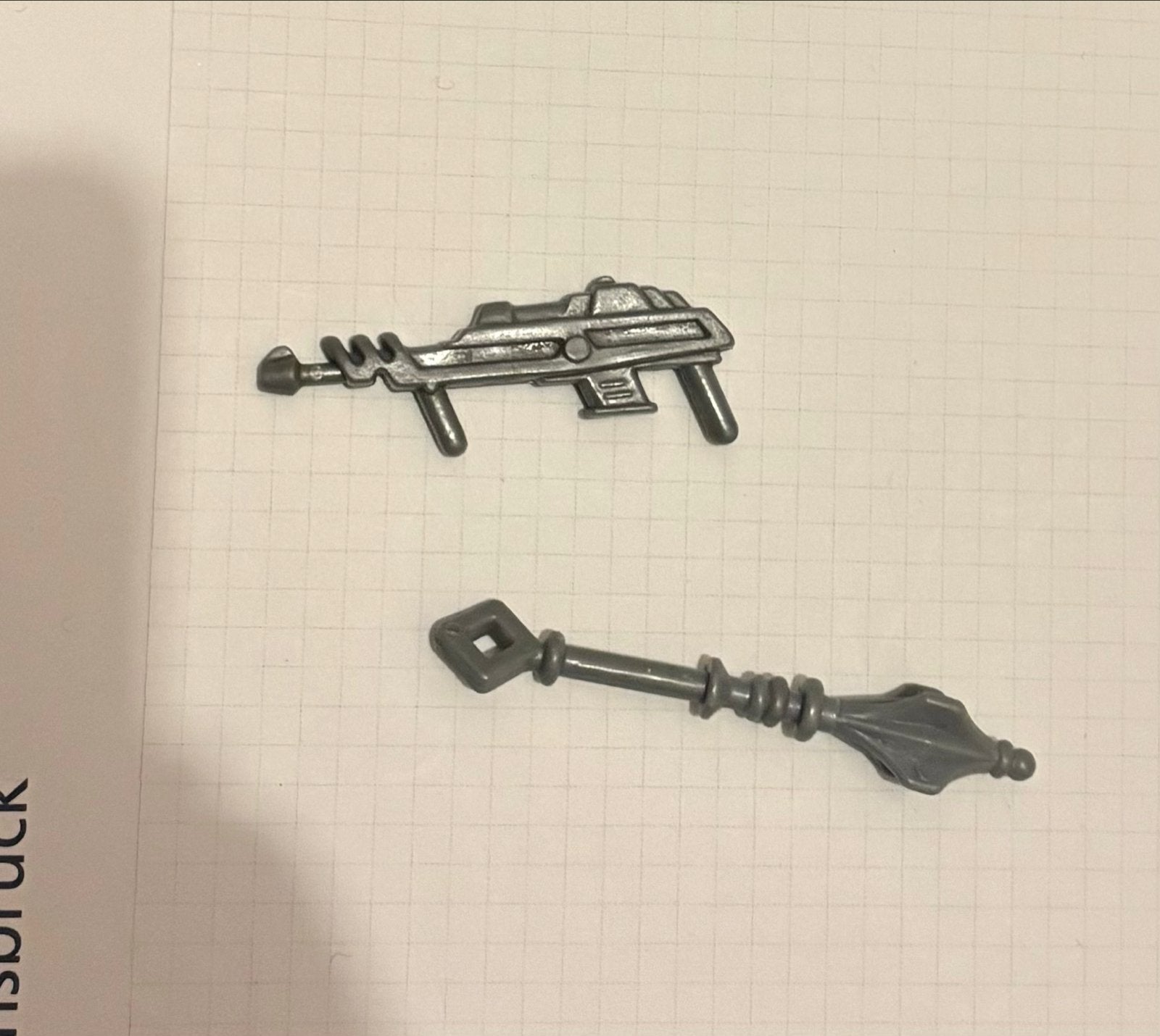 He-Man wapens: laser rifle en mace, Ophalen of Verzenden, Gebruikt