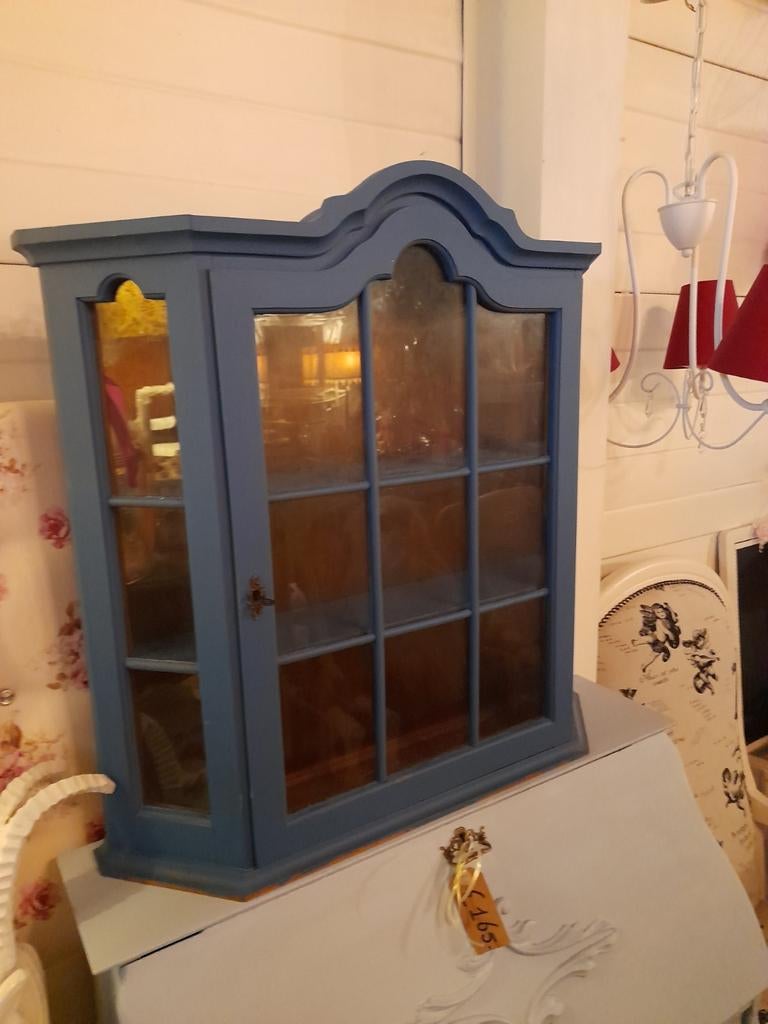 Grote wand vitrine, Zo goed als nieuw, Minder dan 100 cm, 25 tot 50 cm, 50 tot 100 cm