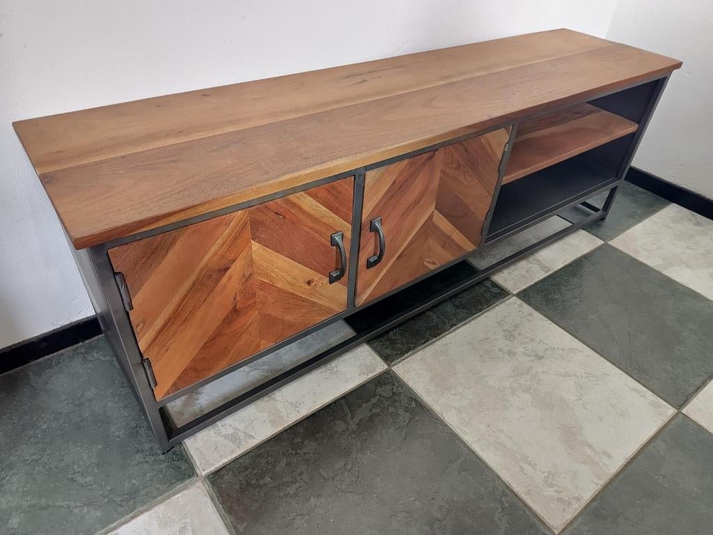 Dressoir Industrieel, Huis en Inrichting, Kasten | Dressoirs, 100 tot 150 cm, Zo goed als nieuw, Industrieel, 25 tot 50 cm