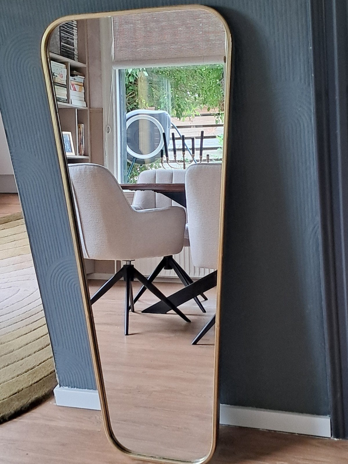 Gouden spiegel, staand of hangend, modern design, Ophalen, 100 tot 150 cm, Zo goed als nieuw, Overige vormen