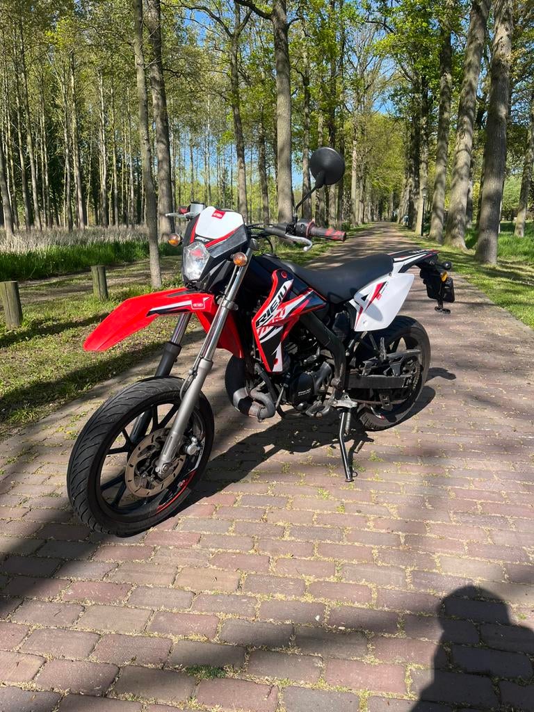 Rieju MRT 50, Fietsen en Brommers, Brommers | Overige merken, Zo goed als nieuw, Ophalen