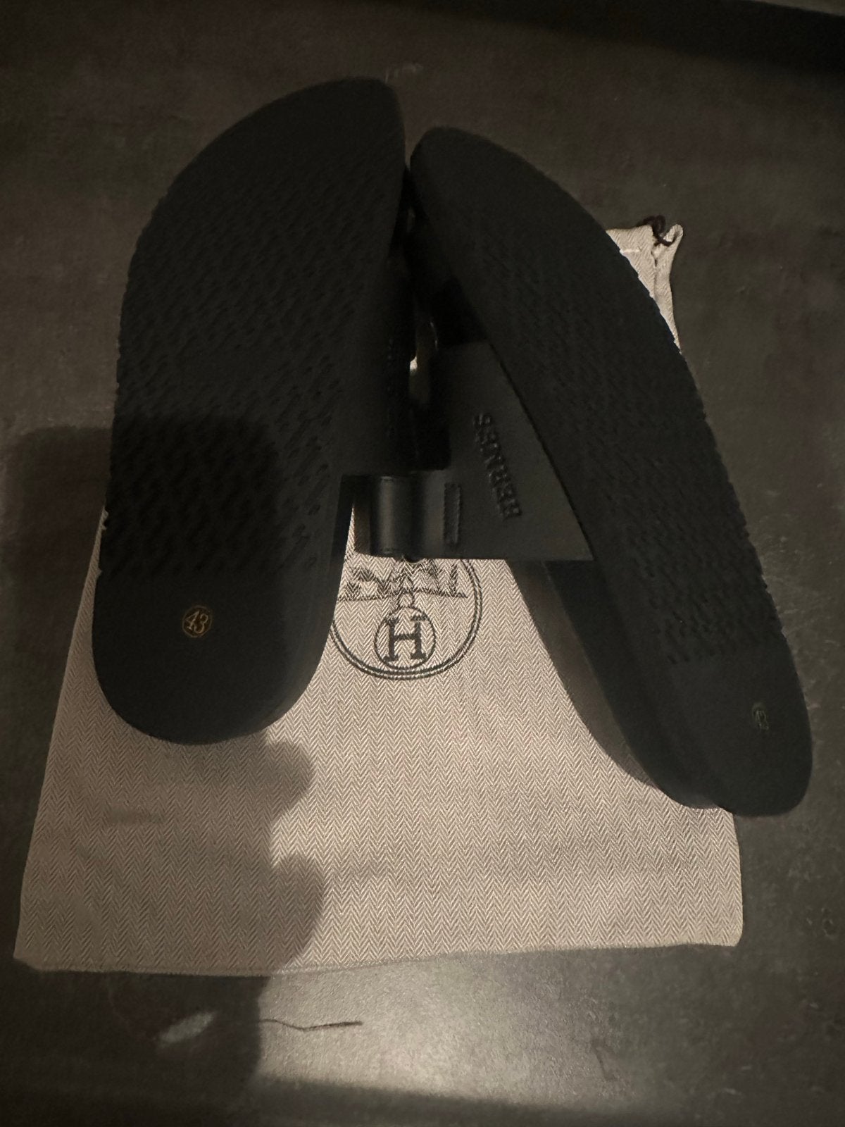 HERMES Herenslippers - Maat 43 - nieuw, Kleding | Heren, Ophalen of Verzenden, Nieuw, Slippers