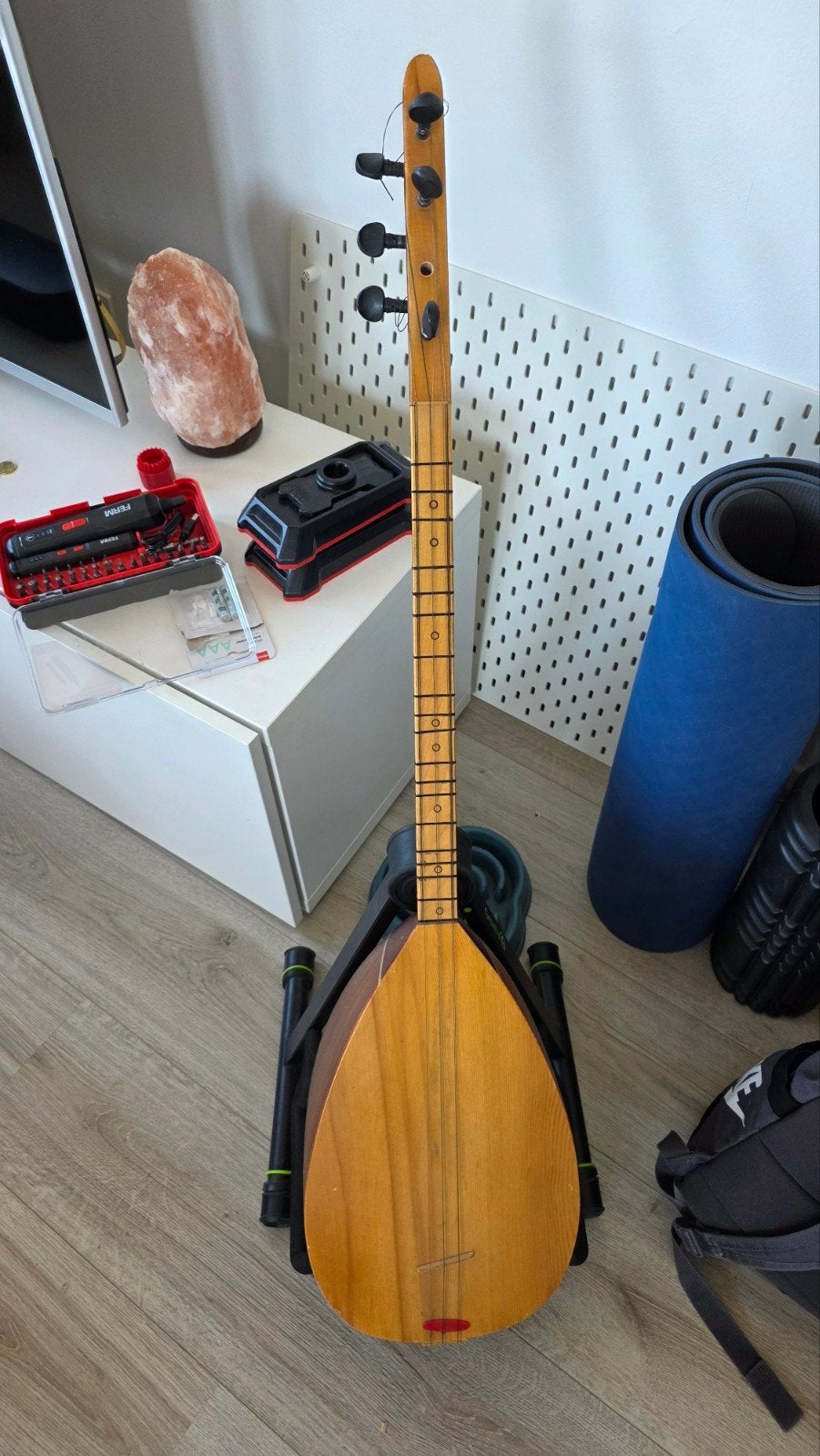 Mooie Saz te koop - Traditioneel Turks snaarinstrument, Muziek en Instrumenten, Ophalen of Verzenden, Zo goed als nieuw, Luit, Saz of Bouzouki