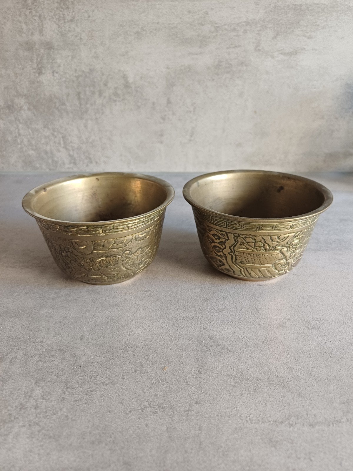 Set van 2 antieke messing schaaltjes met gravures, Ophalen of Verzenden