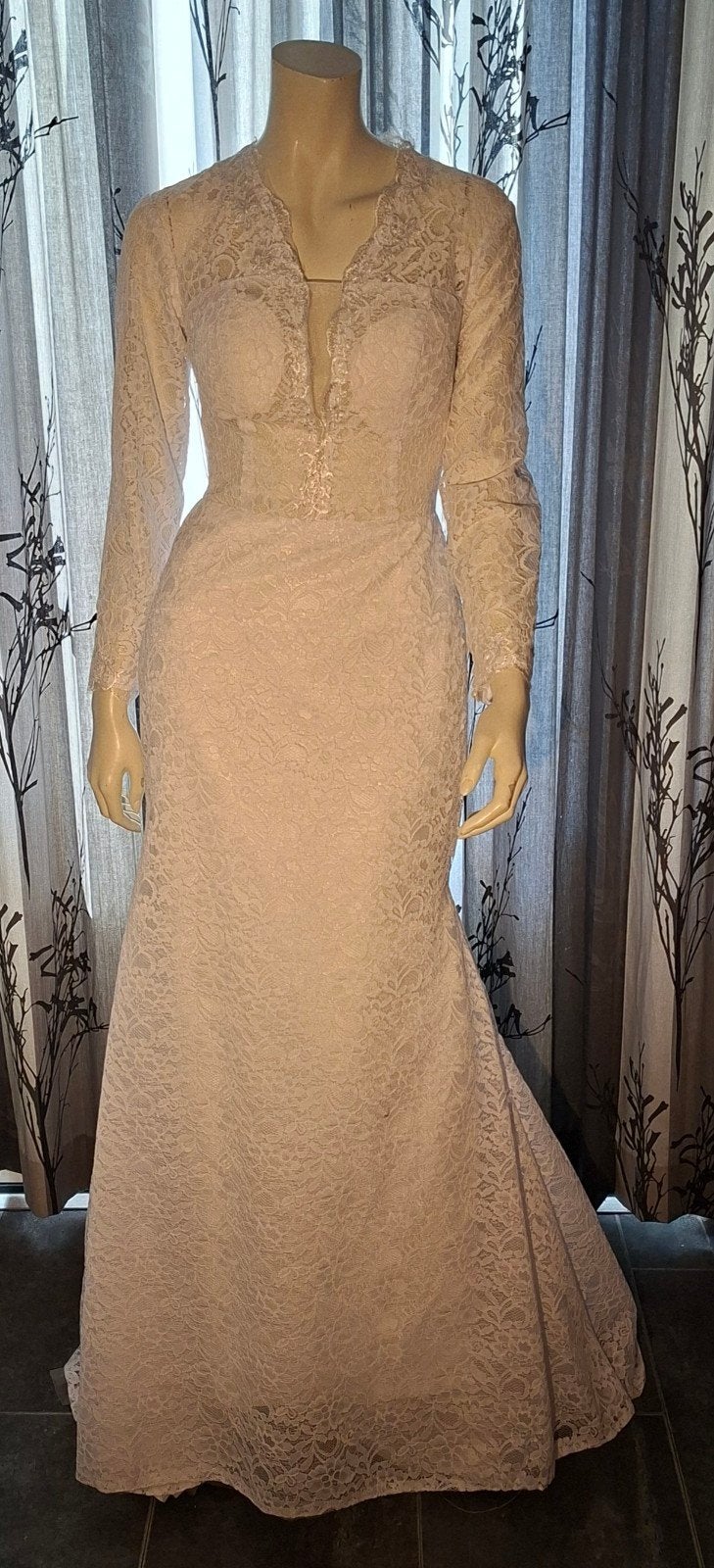 Elegante kanten trouwjurk met lange mouwen, Ophalen of Verzenden, Nieuw, Wit, Trouwjurk