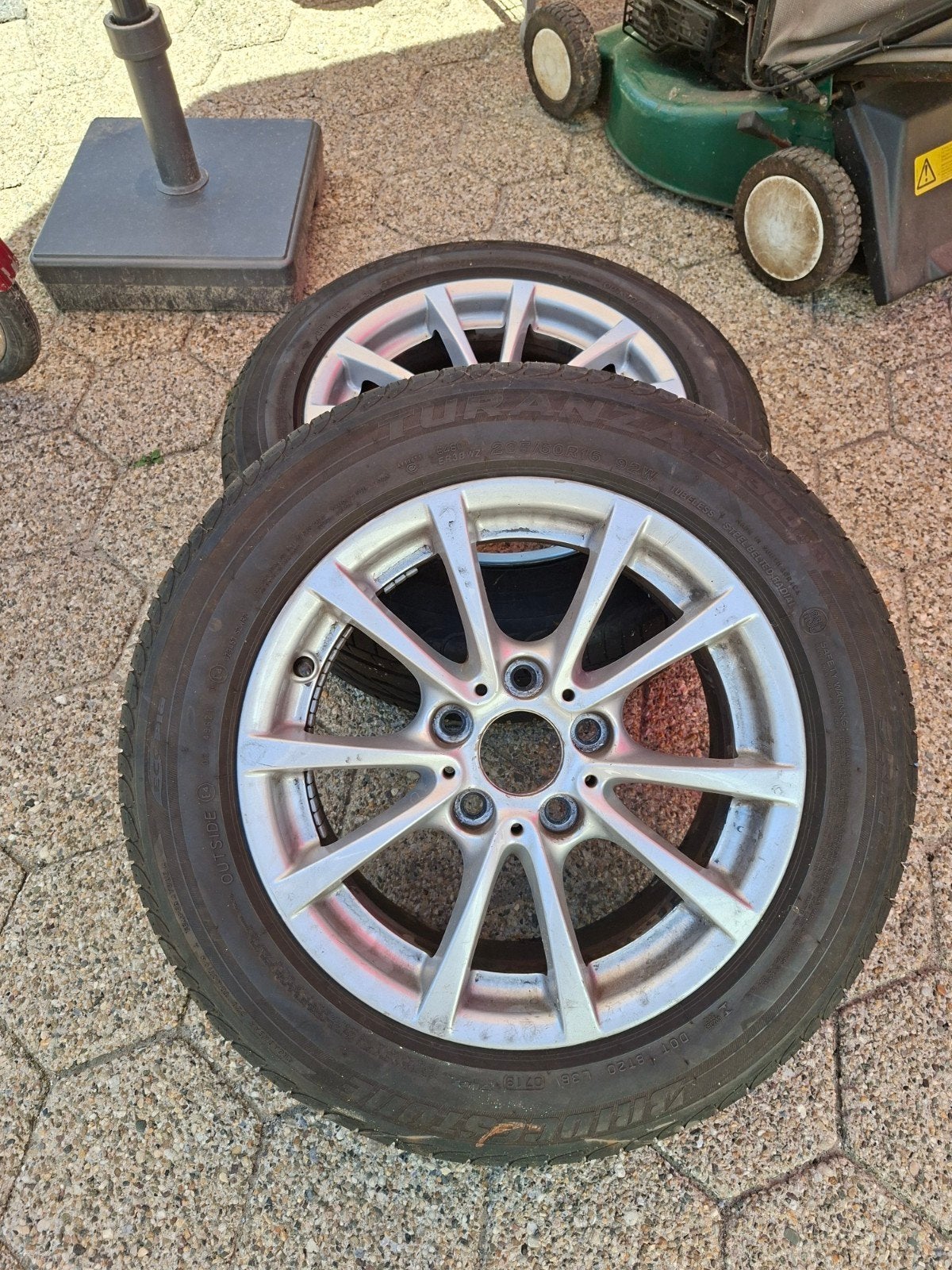 2 BMW velgen met banden + 1 reservewiel met profiel, Ophalen, Gebruikt, 16 inch, Banden en Velgen