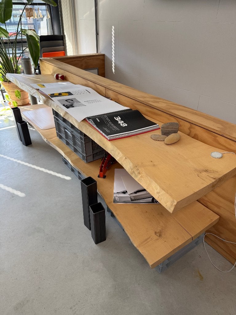 twee boomstam tafelbladen, Ophalen, Gebruikt, 250 tot 300 cm, Plank