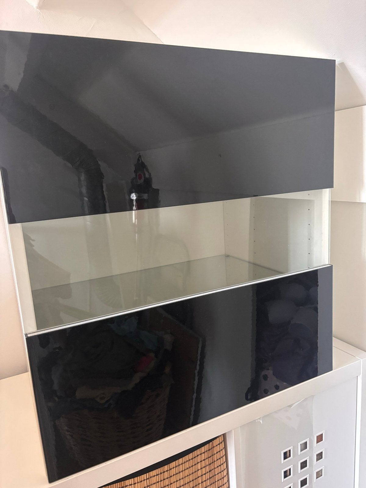 Ikea Besta kast hoogglans zwart 60x40x64 met glazen plank, Ophalen, Gebruikt