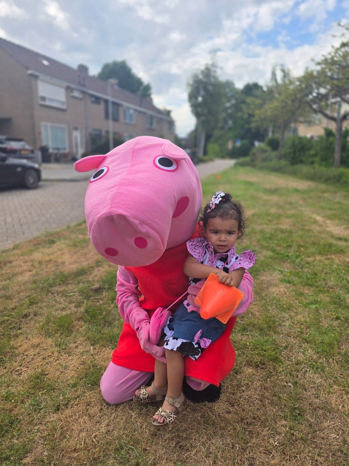 Peppa Pig te huur met en zonder acteur / kinderfeestje, Hobby en Vrije tijd, Feestartikelen | Verhuur, Ophalen of Verzenden