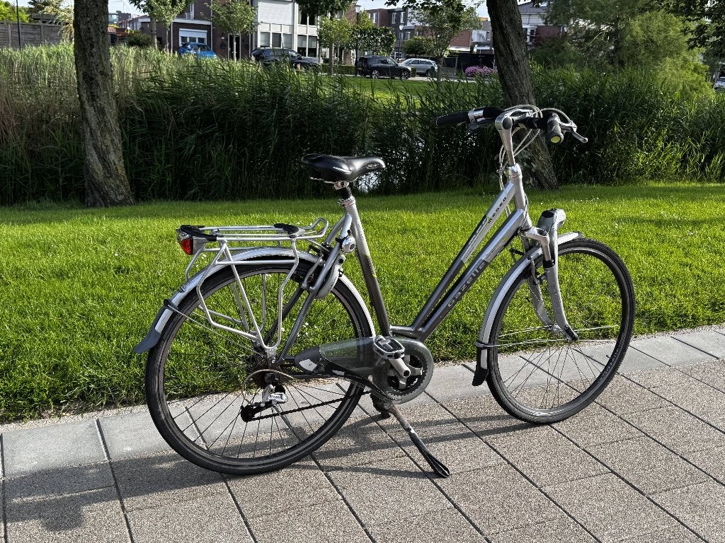 Gazelle fiets met nieuwe verlichting en batterijen, Fietsen en Brommers, Ophalen, Gebruikt, Velgrem, Versnellingen
