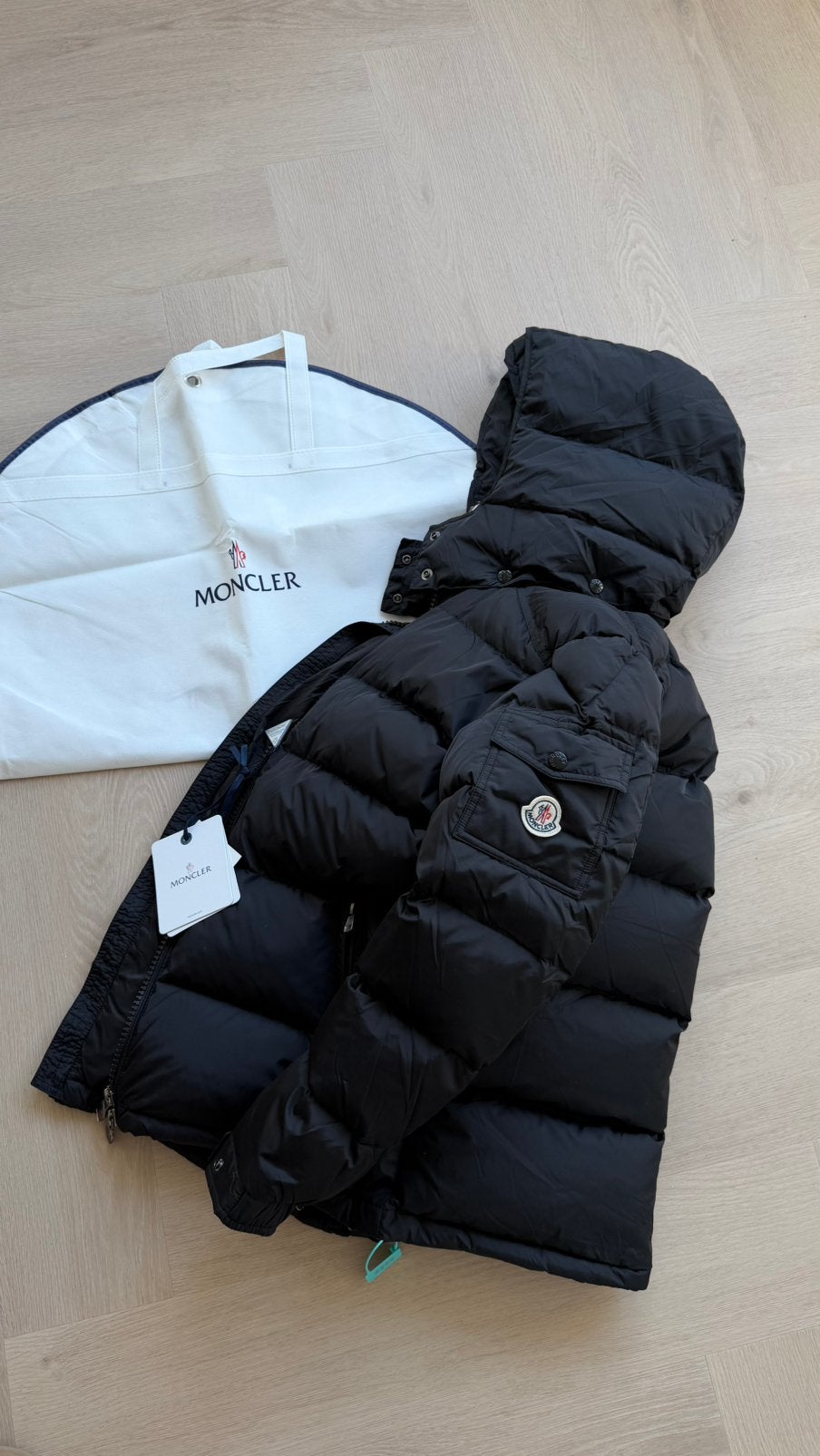 Moncler Maya Matte versie zwart | NFC + QR S-XXL NIEUW, Ophalen of Verzenden, Zo goed als nieuw, Overige maten, Zwart