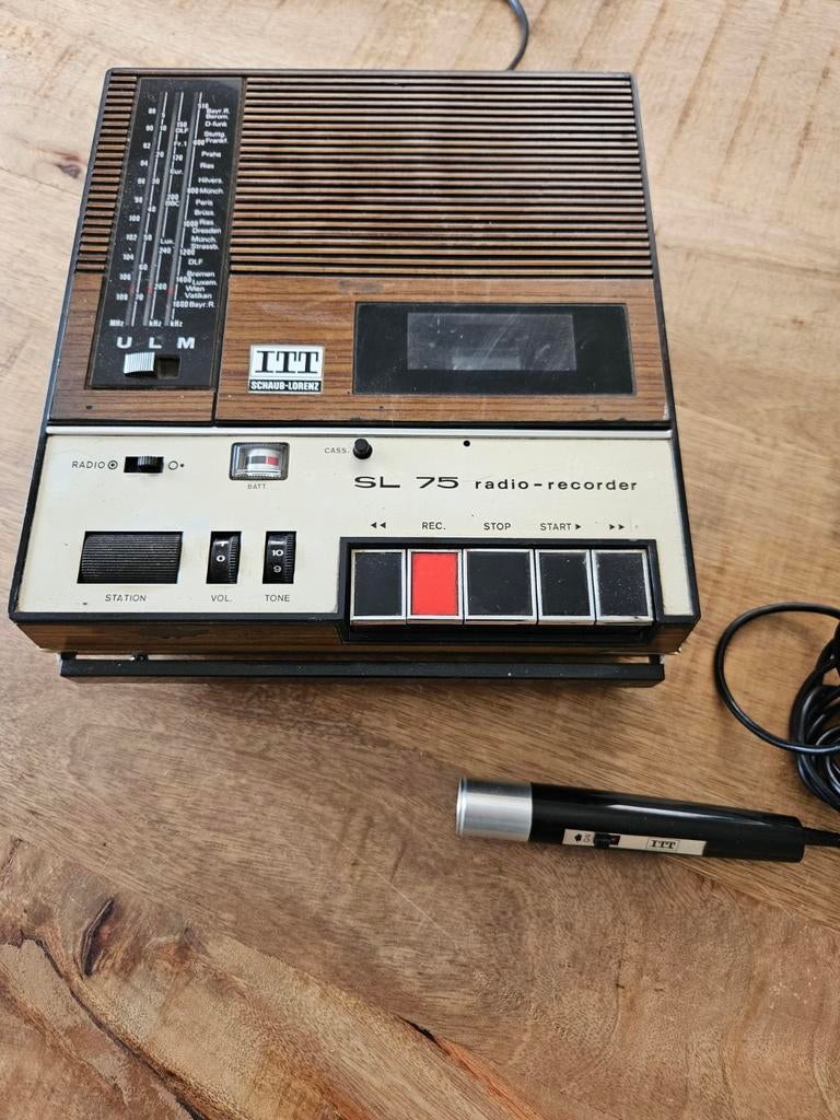 ITT Schaub-Lorenz SL 75 Radio-Recorder met microfoon, Ophalen of Verzenden, Bandrecorder