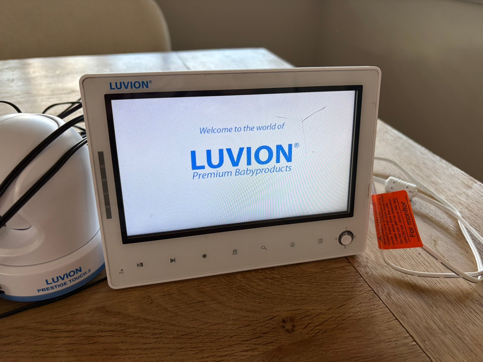 Luvion prestige touch 2 met 3 camera’s, Kinderen en Baby's, Babyfoons, Ophalen, Gebruikt
