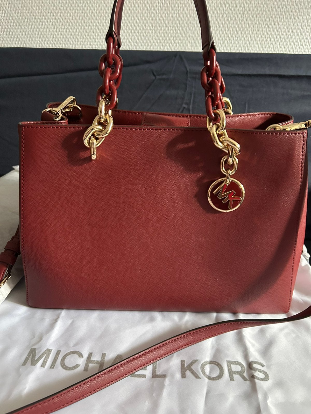 Michael Kors nieuwe Handtas - Echt Leder Burgundy, Ophalen of Verzenden, Zo goed als nieuw, Overige kleuren, Handtas