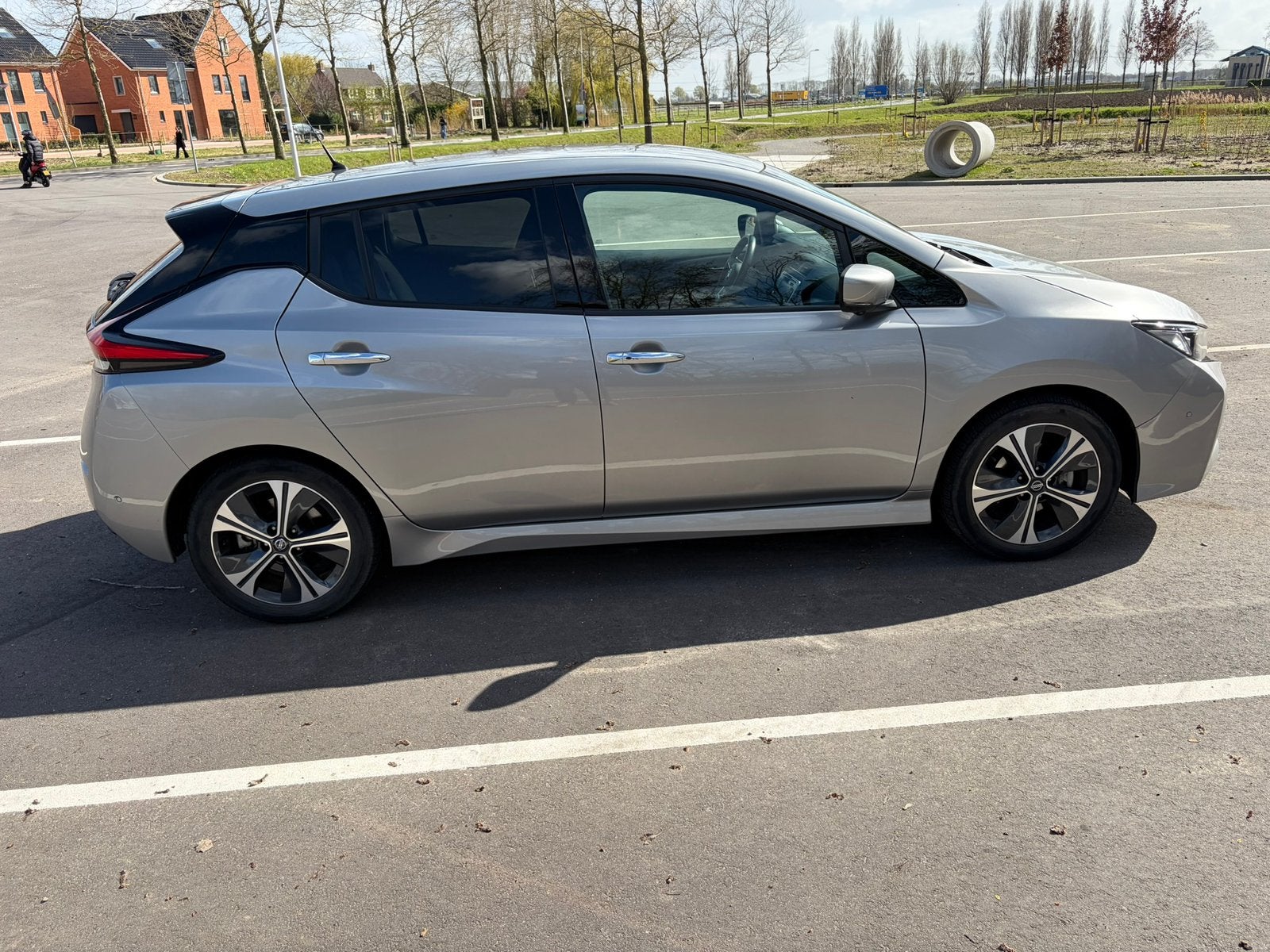 Nissan Leaf Electric 40kWh 2019 Grijs, Auto's, Nissan, 122 pk, Origineel Nederlands, Elektrisch, Particulier