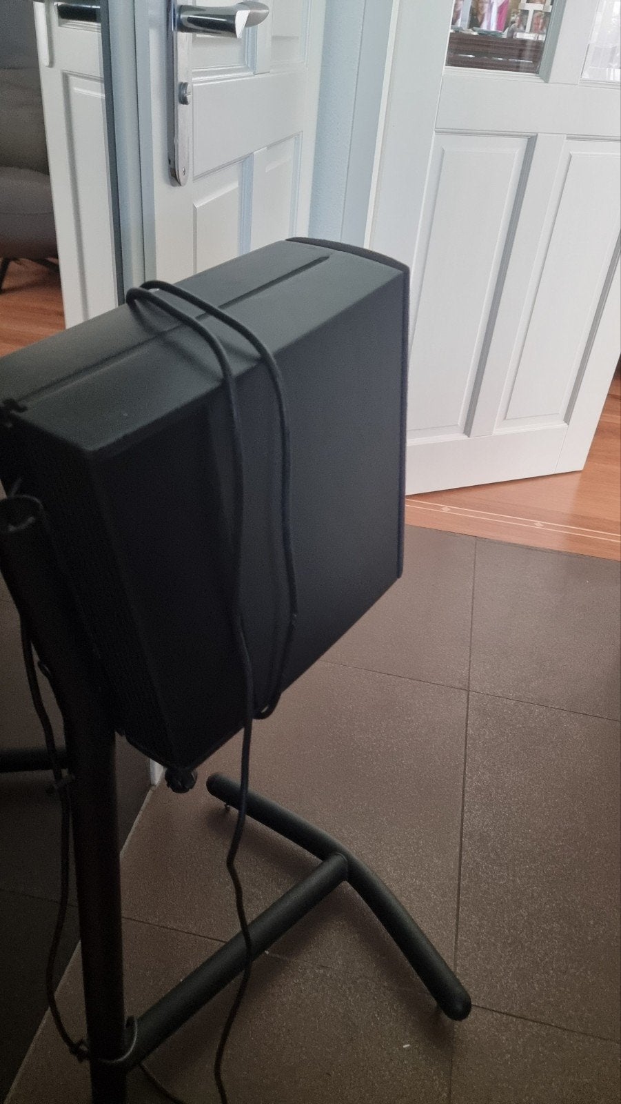 Infinity speakers - set van 2 (mist 1 rubbertje), Ophalen