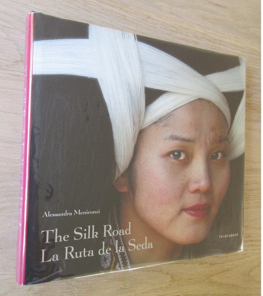 The Silk road / de zijderoute, Verzenden, Zo goed als nieuw, Fotografen
