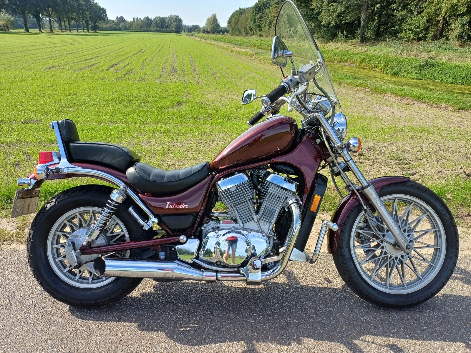 Suzuki Intruder 700 1985, Motoren, Cardan-aandrijving, 2 cilinders, Gebruikt, Particulier