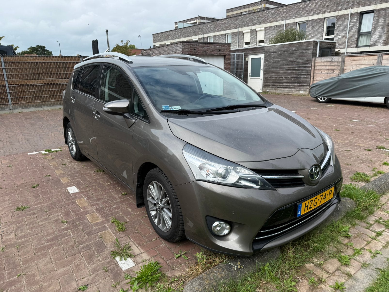 Toyota Verso 1.8 Vvti CVT 5P 2016 Grijs, 4 cilinders, Particulier, 1300 kg, 147 pk