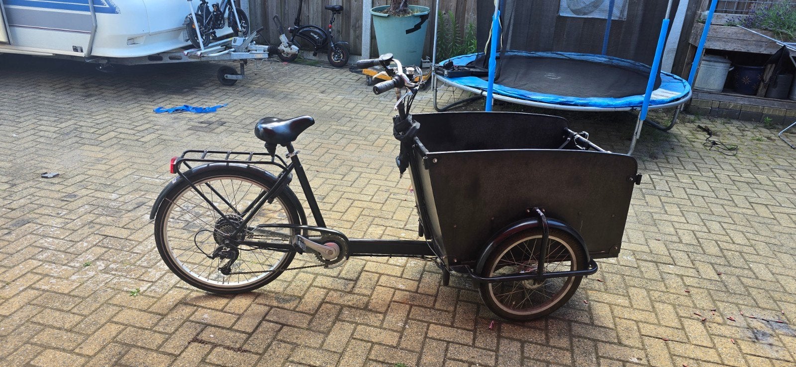 Zeer mooie elektrische bakfiets met of zonder huif, Ophalen, 4 kinderen of meer, Huif, Zo goed als nieuw