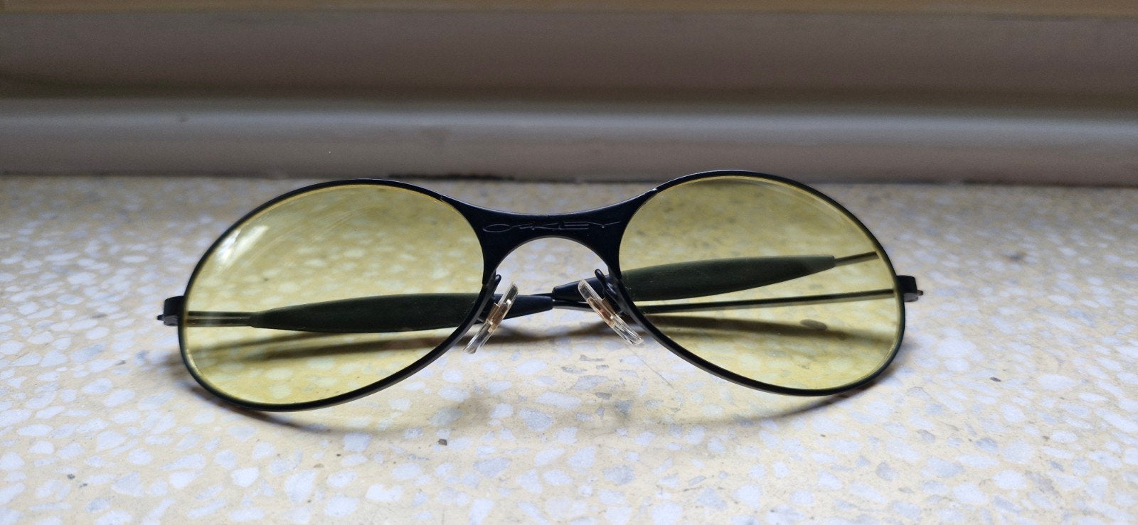 Zonnebril met gele glazen, Overige merken, Gebruikt, Zonnebril, Geel