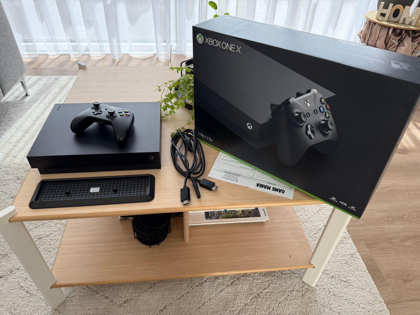 Xbox One X 1TB - ZGAN, Ophalen, Zo goed als nieuw, 1 TB, Met 1 controller